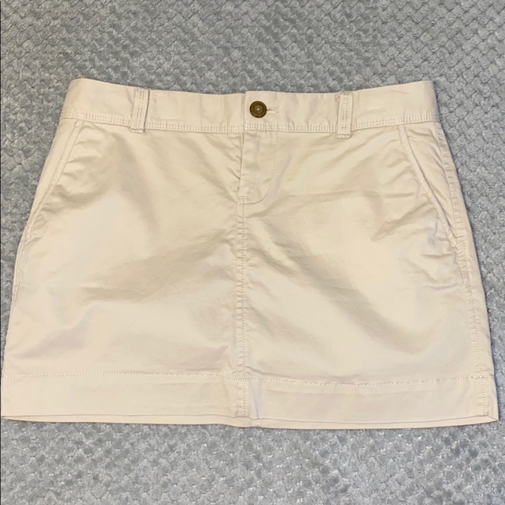 *Pet Free Home* Khaki Old Navy Skirt
